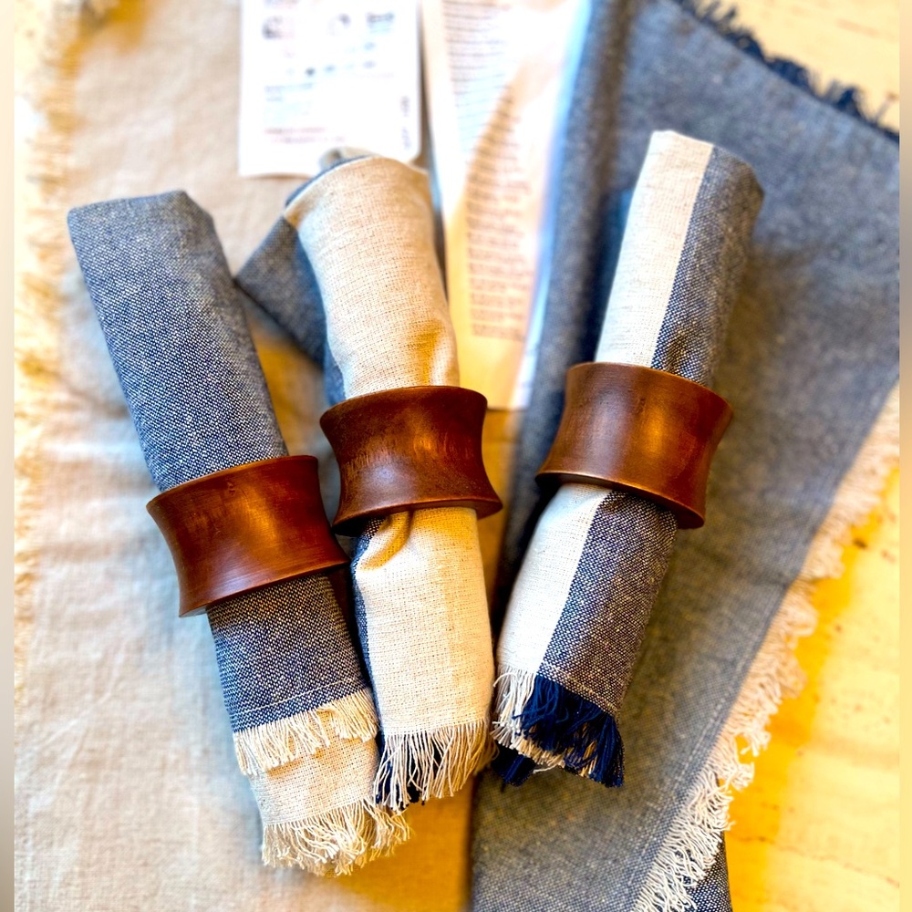 NEW IKEA NISSOGA NAPKINS AND RINGS